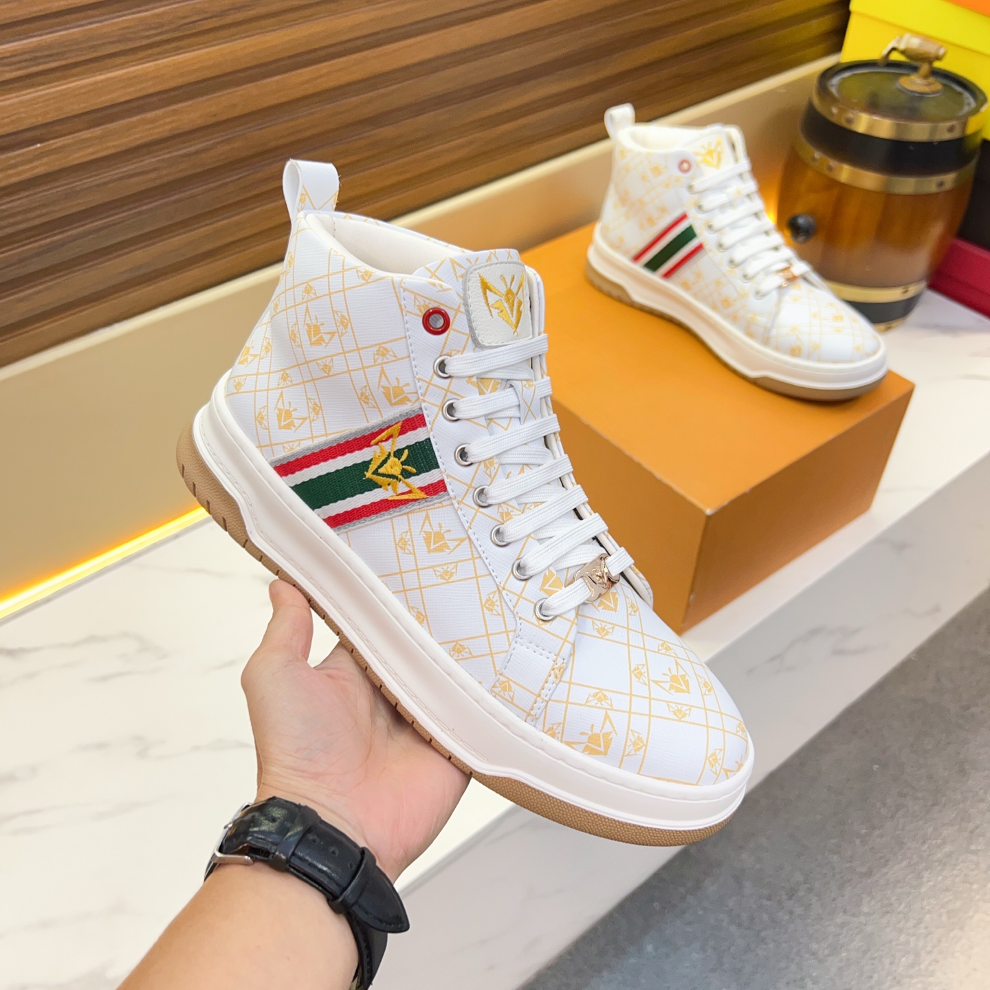 20251020/Gucci_251020-6